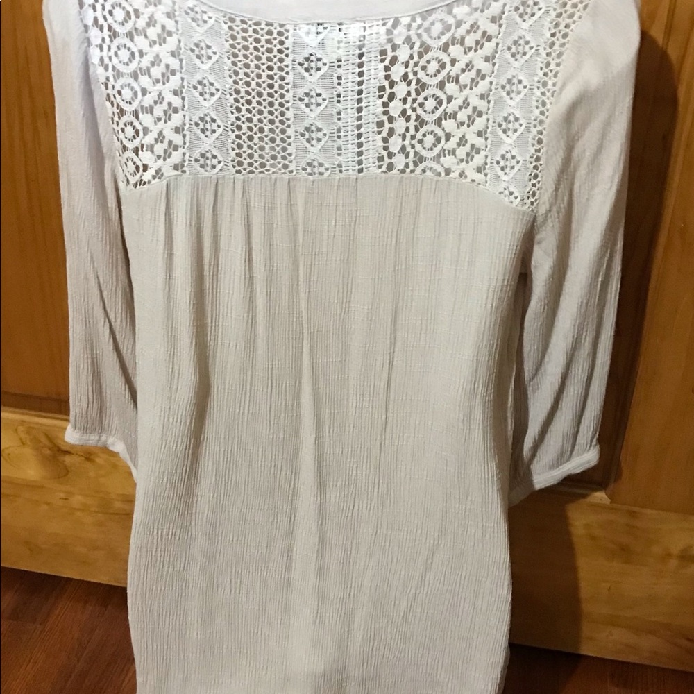 Umgee Beige Blouse Size Small 4 - 6 
60% Cotton - Picture 5 of 13